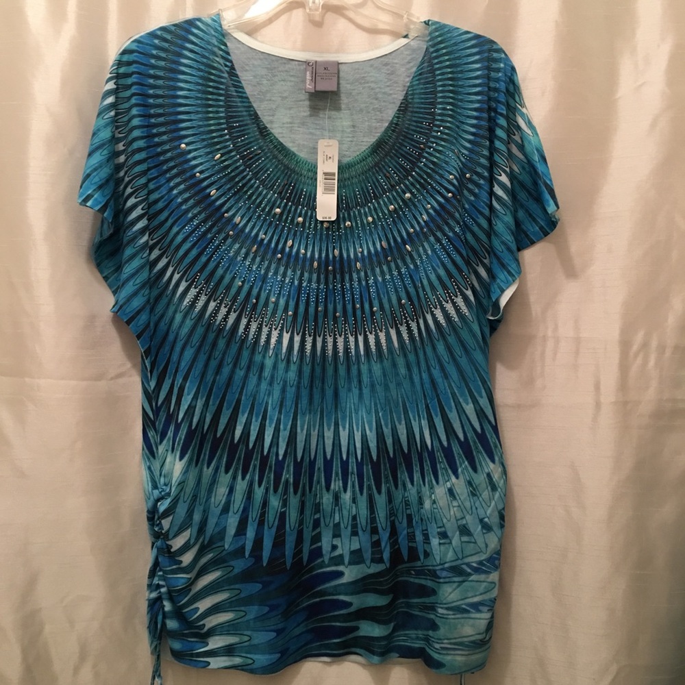 New Directions pretty teal top